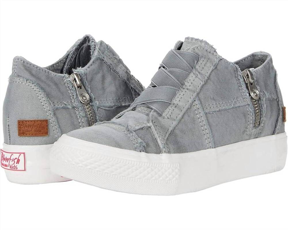 NEW BLOWFISH kids mamba sneaker in sweet grey